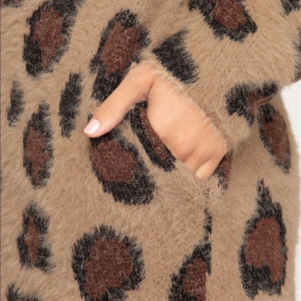 Leopard duster cardigan ๐๐ - Picture 2 of 3